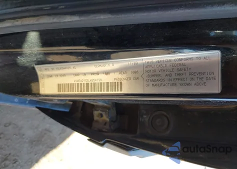 1990 Volkswagen Jetta Gl z USA, uszkodzony, nr VIN WVWRA21G3LW254198